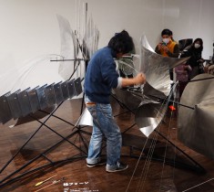 EXPO’70を震撼させた音響を全身に浴びる！ 京都市立芸大「バシェ音響彫刻」展レポート