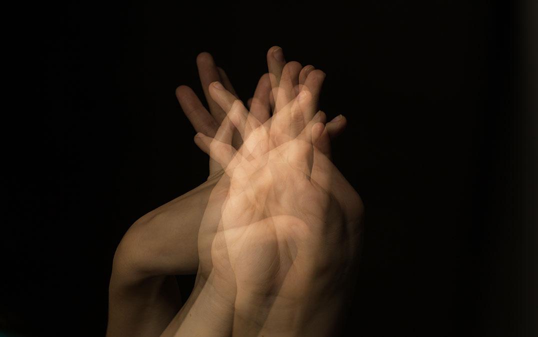 「私の手であり、私の手ではない」という両義的身体所有感を数値化〜統合情報量による主観的...