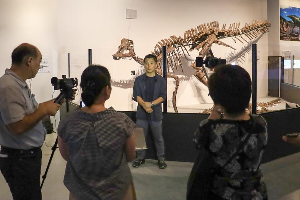 【動画公開】恐竜学の世界へようこそ～総合博物館 小林快次教授にインタビュー～