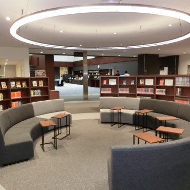 図書館そのものを学問に！？その魅力や図書館の役割について同志社大学の佐藤翔先生に聞いて...