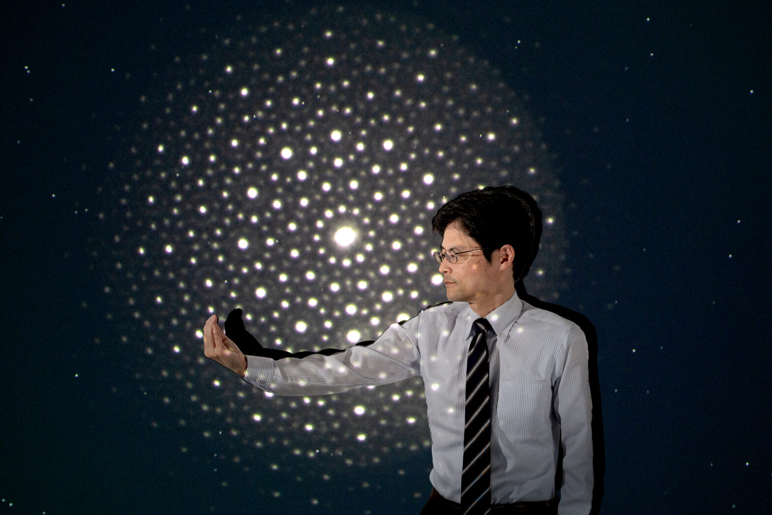 理論的にありえない？「準結晶」の謎に迫る