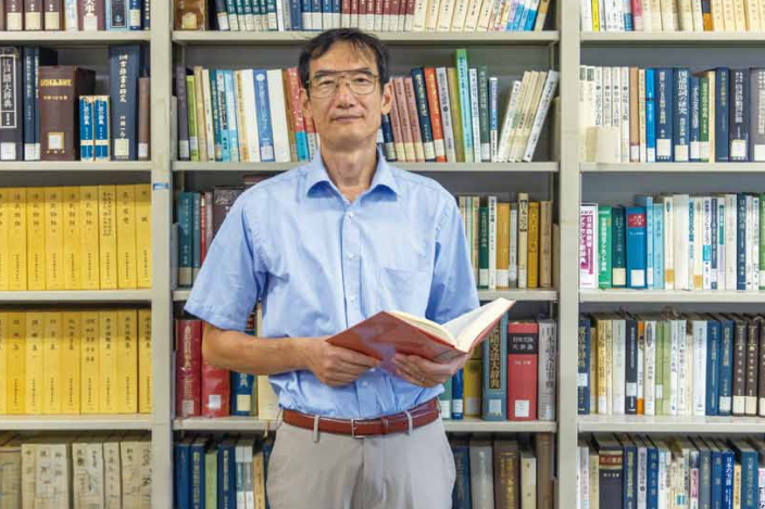 清少納言は犬に笑う